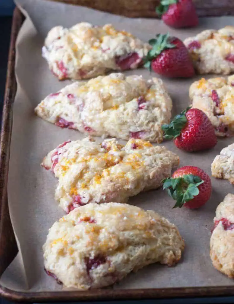 Strawberry Scone Recipe strawberry scones on a cookie sheet