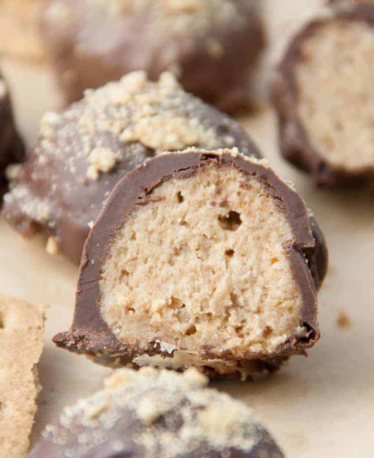 S’mores Truffles (only 4 ingredients!)