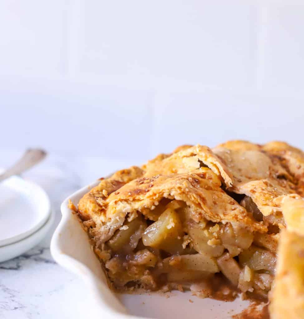 apple pie in a pie plate