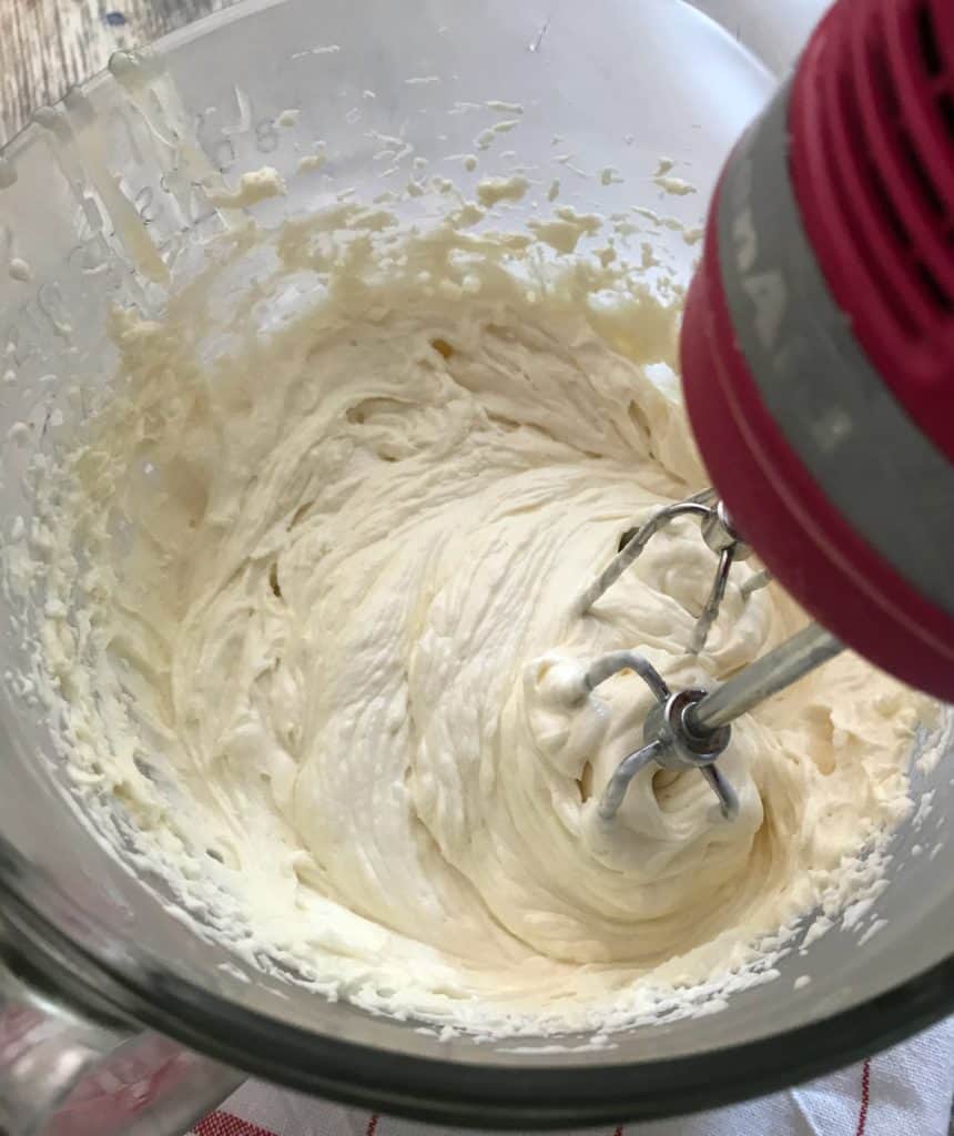 Hand mixer creaming ermine buttercream