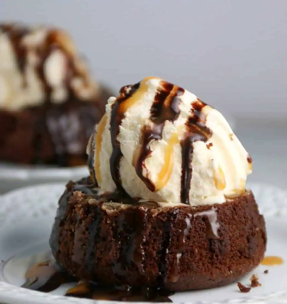 chocolate lava cakes for two