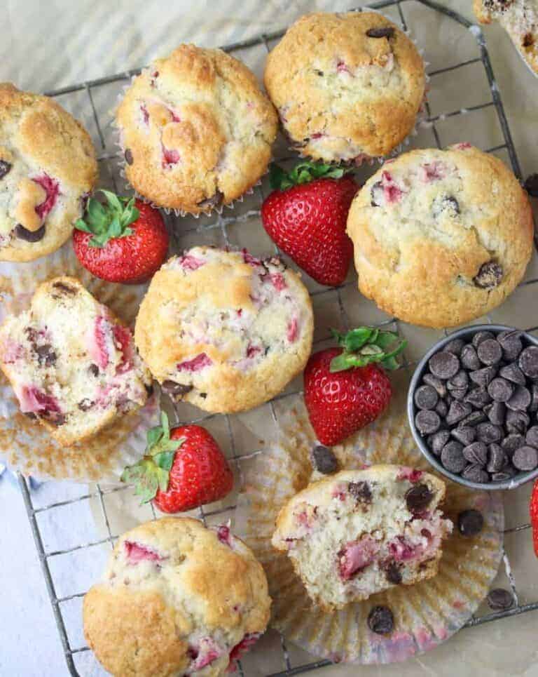Ultimate Guide To Making Muffins (+50 Recipes!)