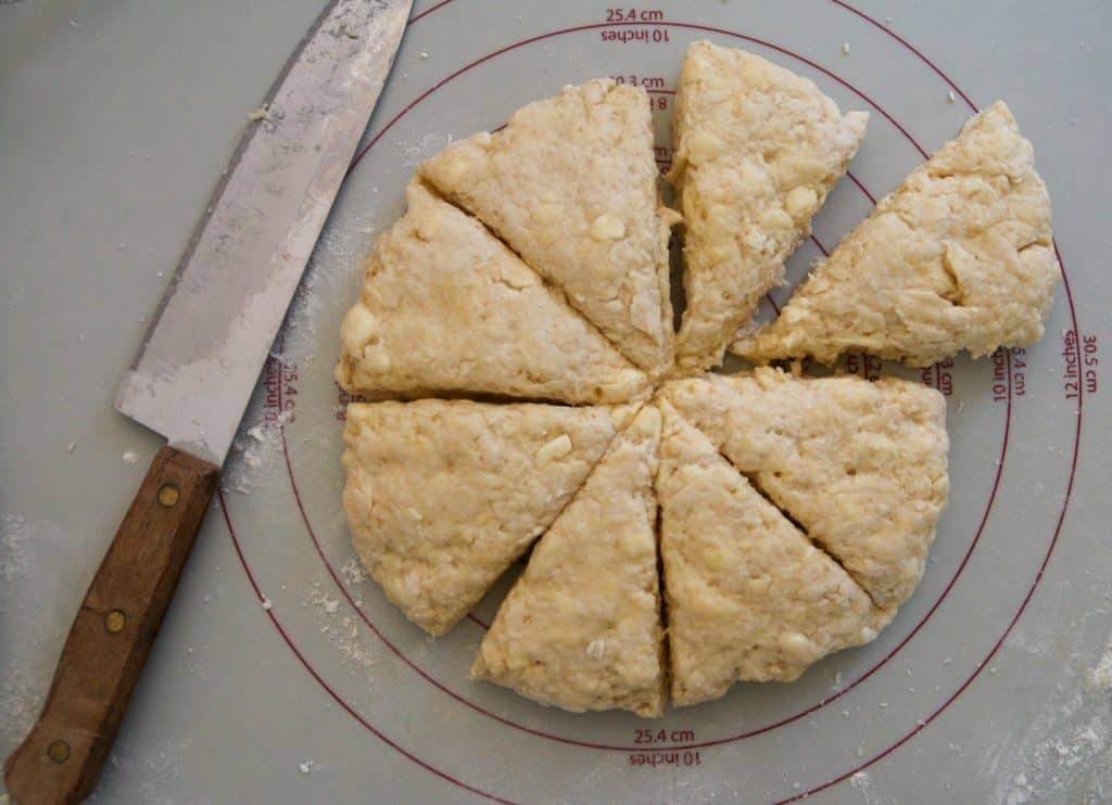 scones cut into 8 wedges and a knife