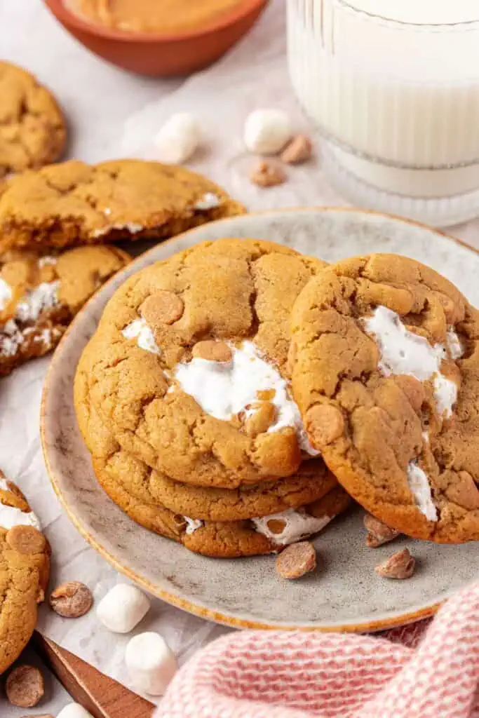 a stack of fluffernutter cookies on a plate