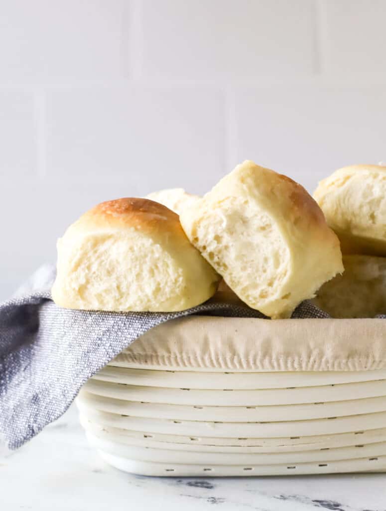 dinner rolls in a bread basket
