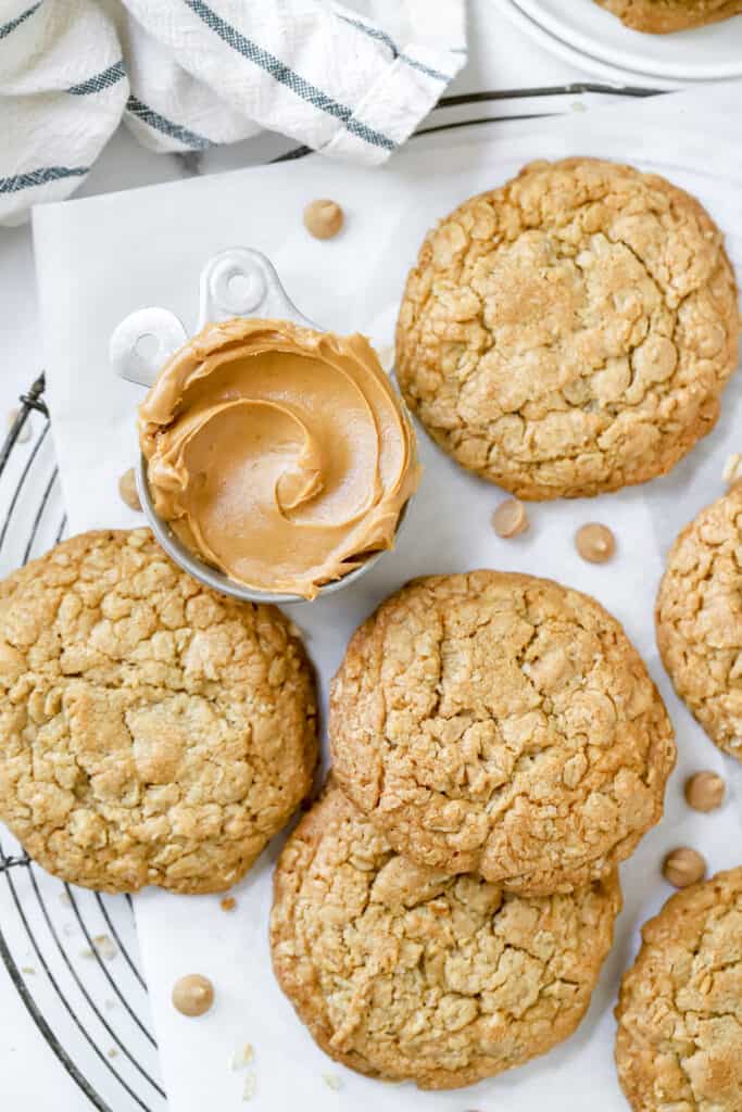 oatmeal peanut butter cookies on a round cooling rack
