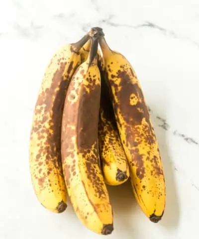 a bunch of ripened bananas
