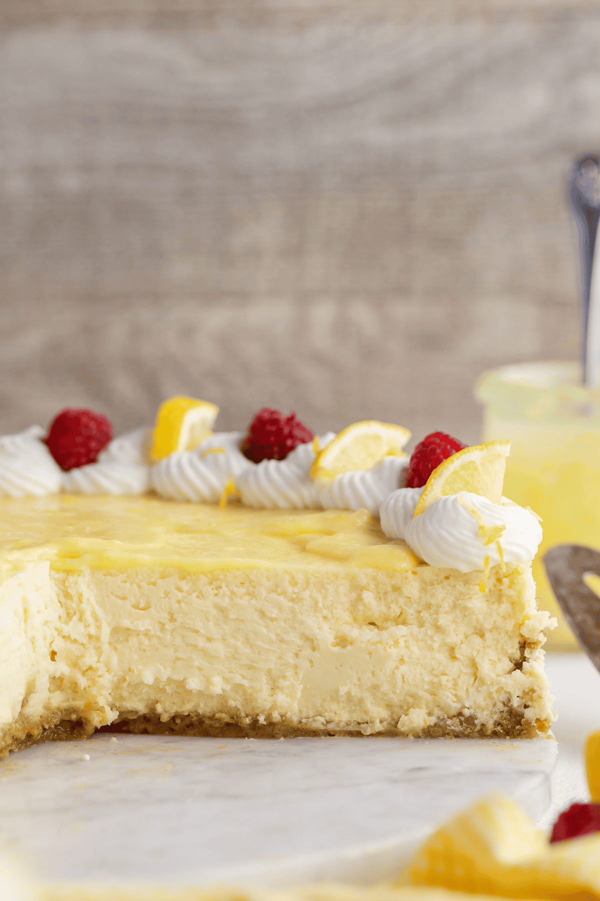 lemon cheesecake cut into