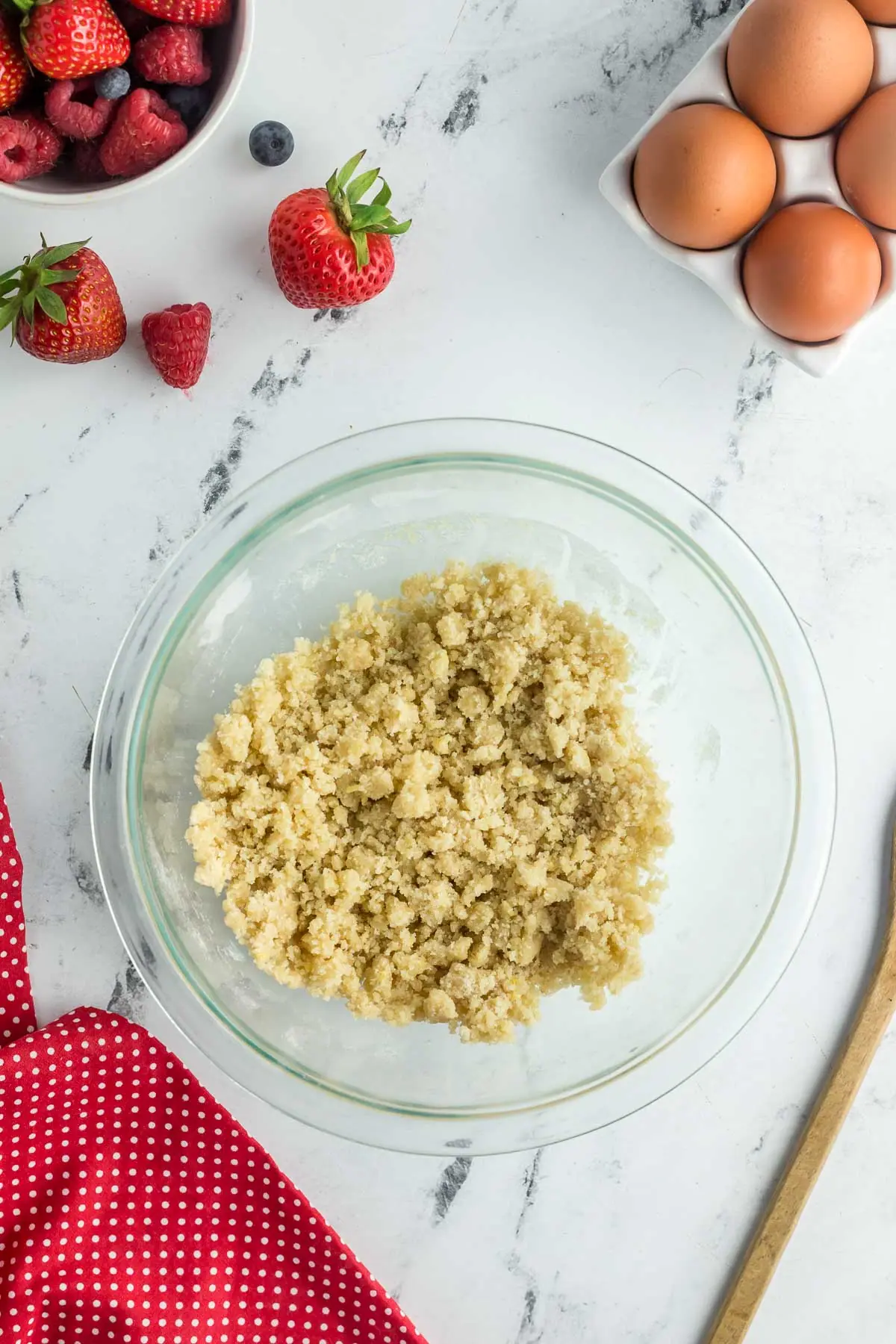 lemon streusel in bowl