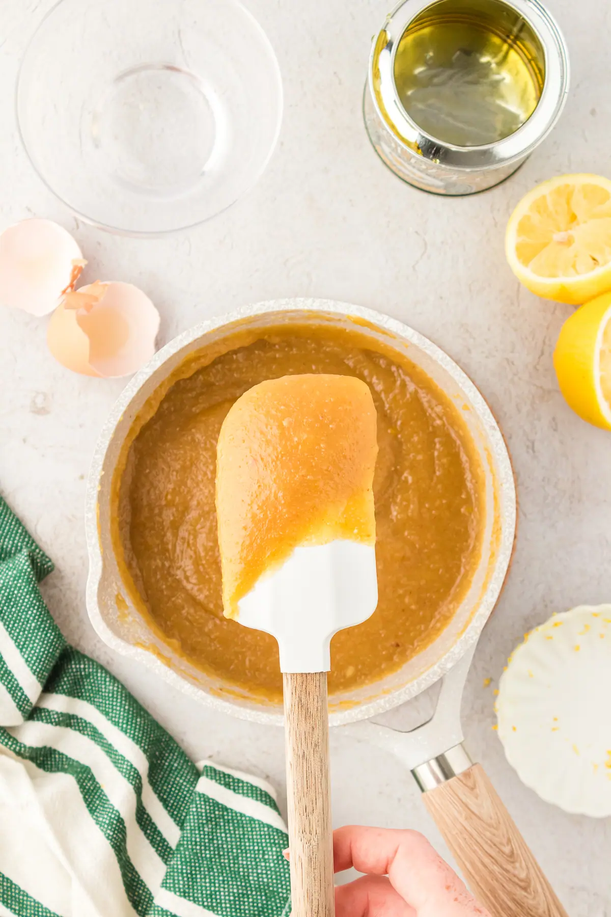 spatula with golden syrup filling on it