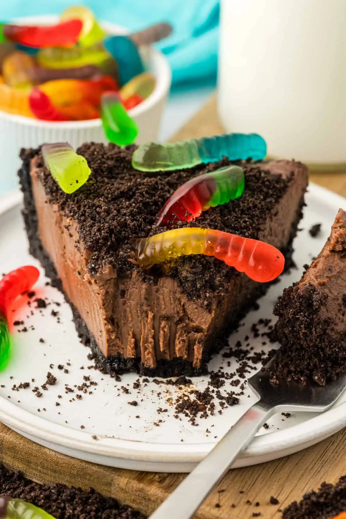 slice of dirt pie on a plate