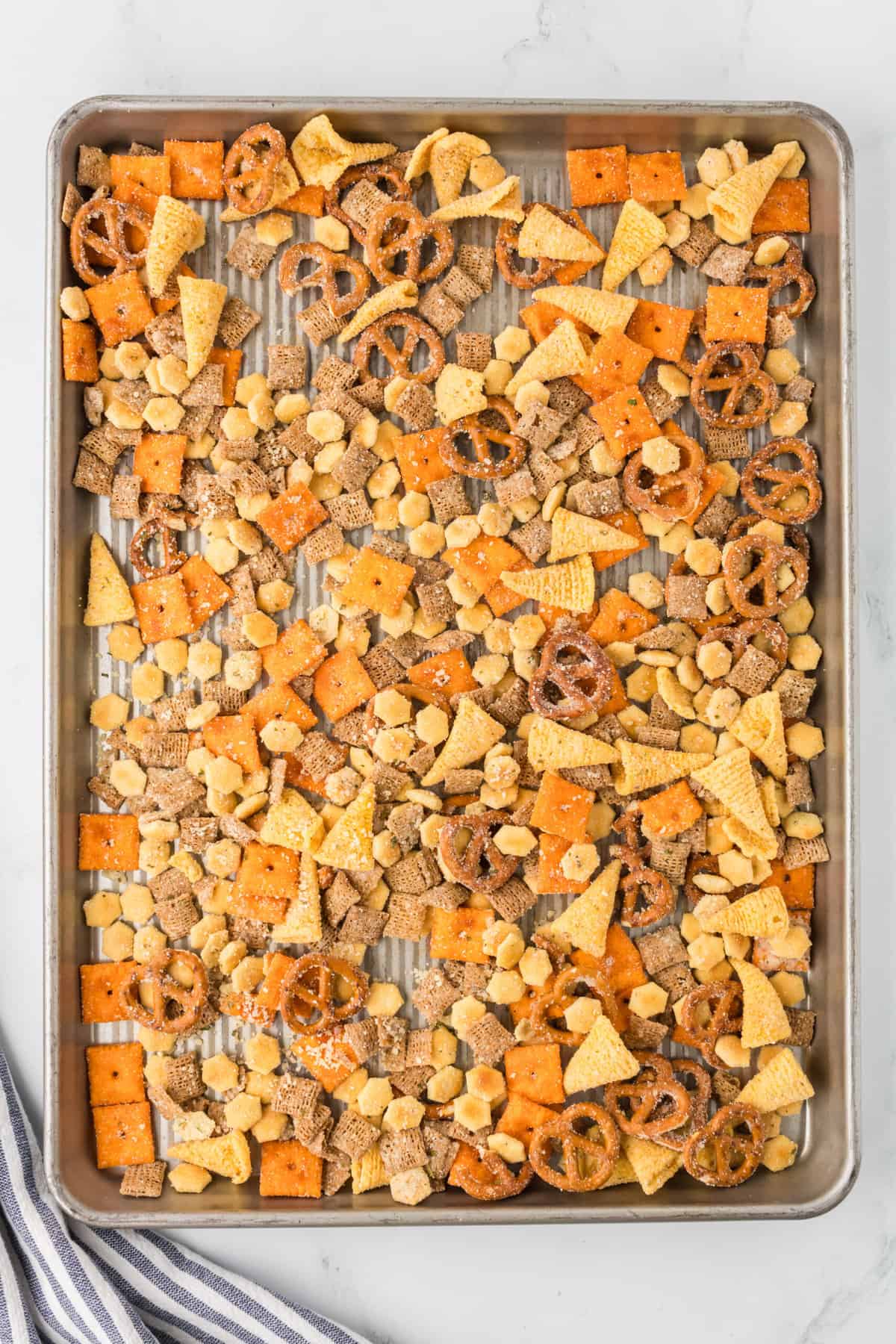 The Best Ranch Chex Mix Recipe (Easy Party Snack!)