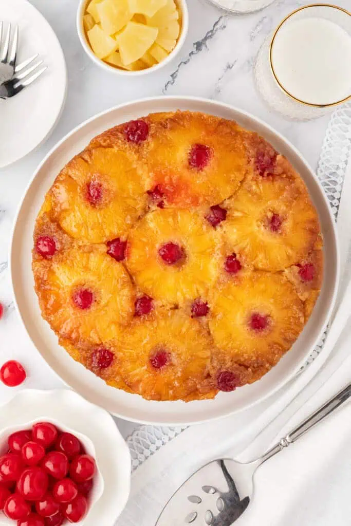 whole pineapple upside down cake