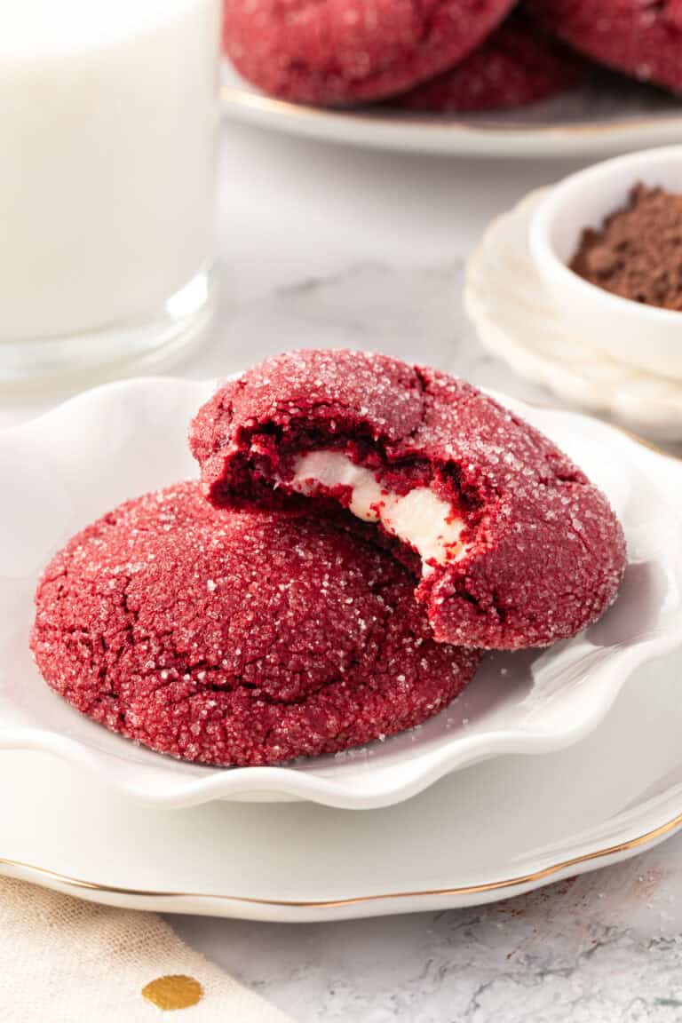 Red Velvet Cheesecake Cookies