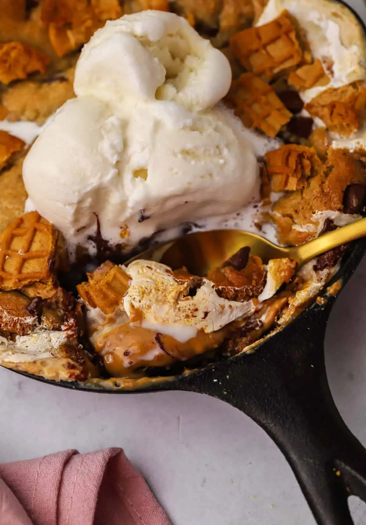 a spoon in the cookie skillet