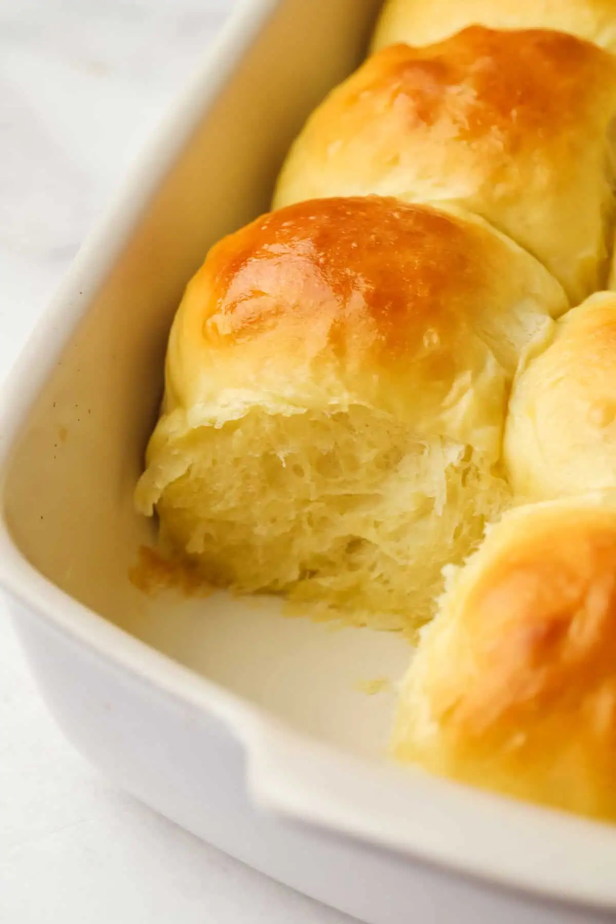 Hawaiian rolls in a pan